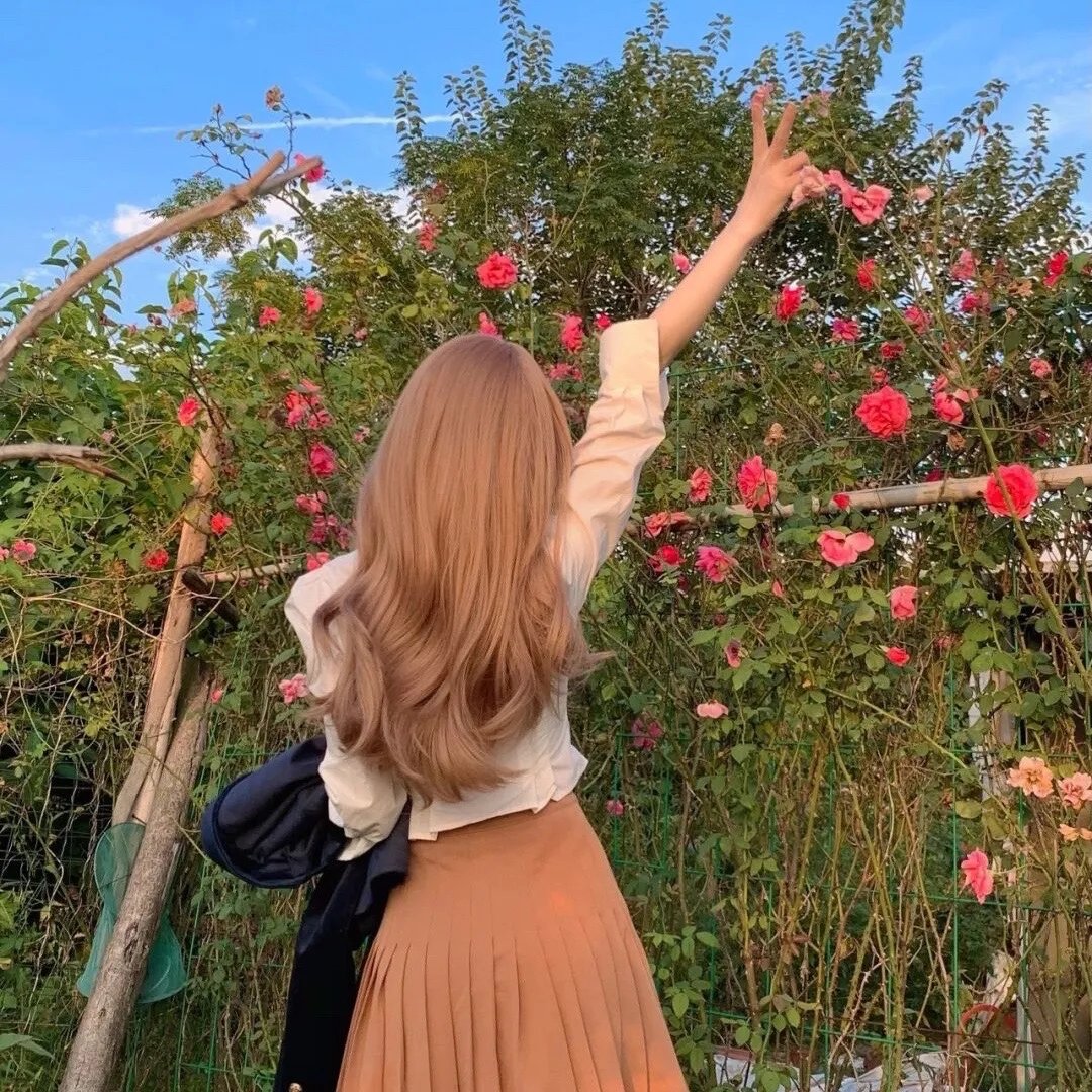 好莱坞电锯妓女海报