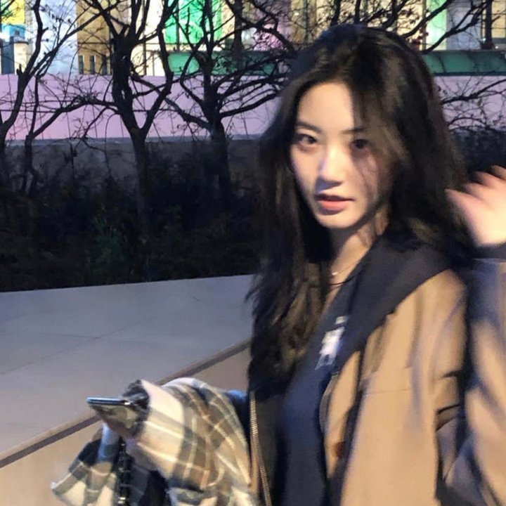 进击的皇后第二部海报