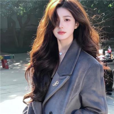 瓦兰：天使之谷海报